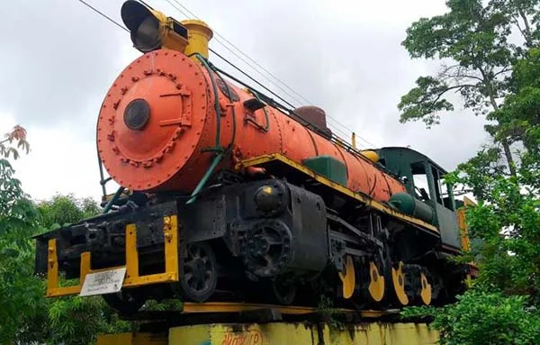 Monumento La Locomotora Barrancabermeja