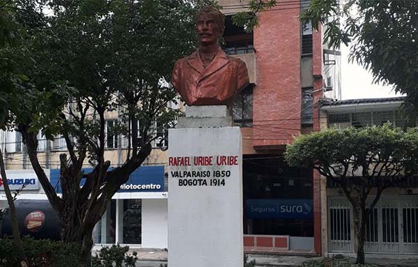 Monumento Rafael Uribe Uribe